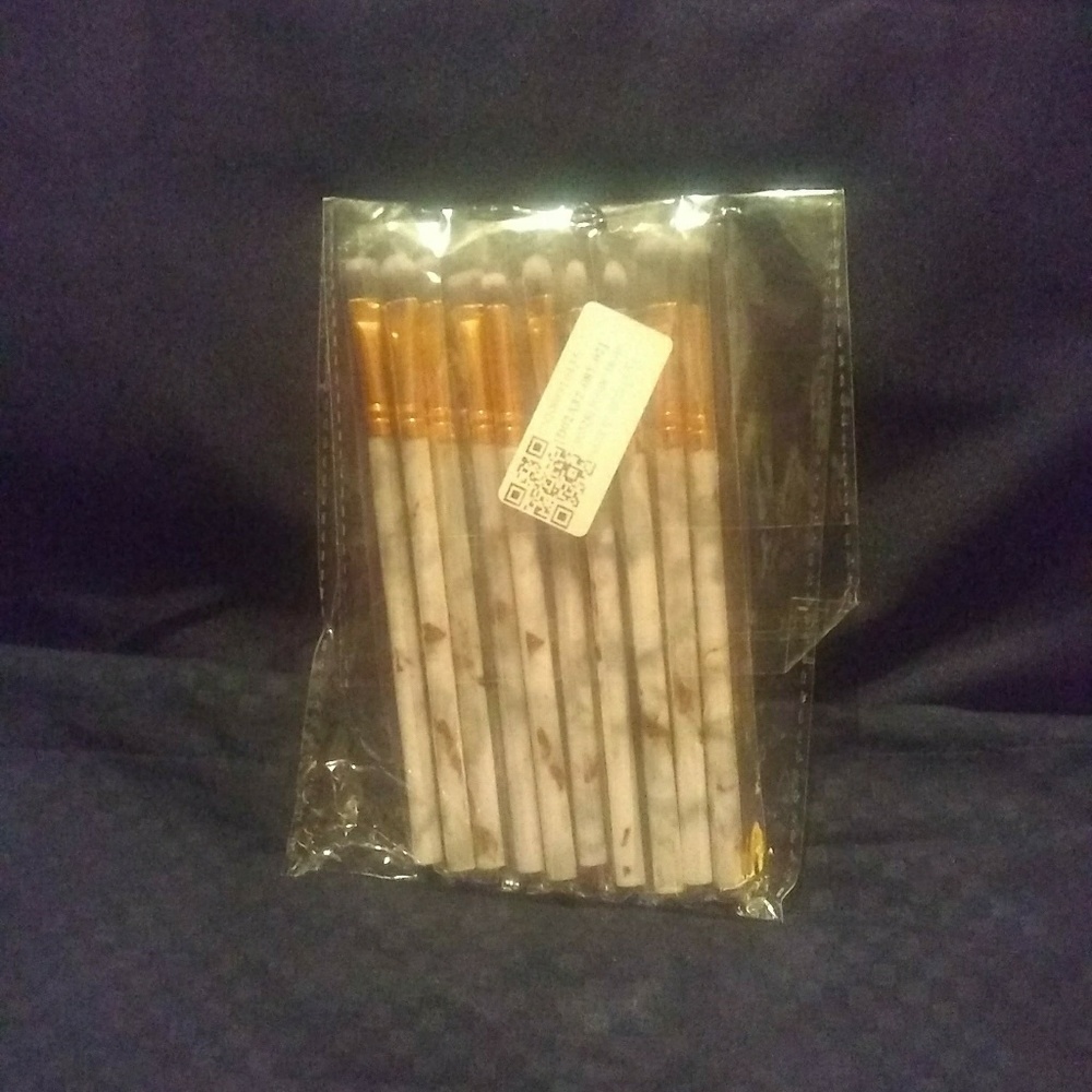 Makeup brushes